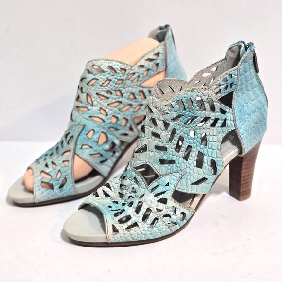 L'Artiste Spring Step Amora Womens 36/5.5-6 Blue Croc Peep Booties Heels Leather - Picture 3 of 8